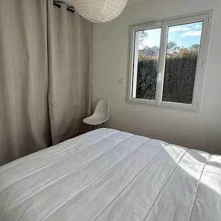 Maison Moderne Et Spacieuse - 6 Pers. - Fr-1-881-22 Villa