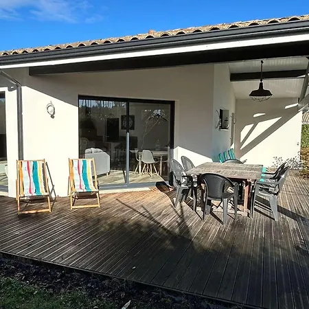 Maison Moderne Et Spacieuse - 6 Pers. - Fr-1-881-22 *